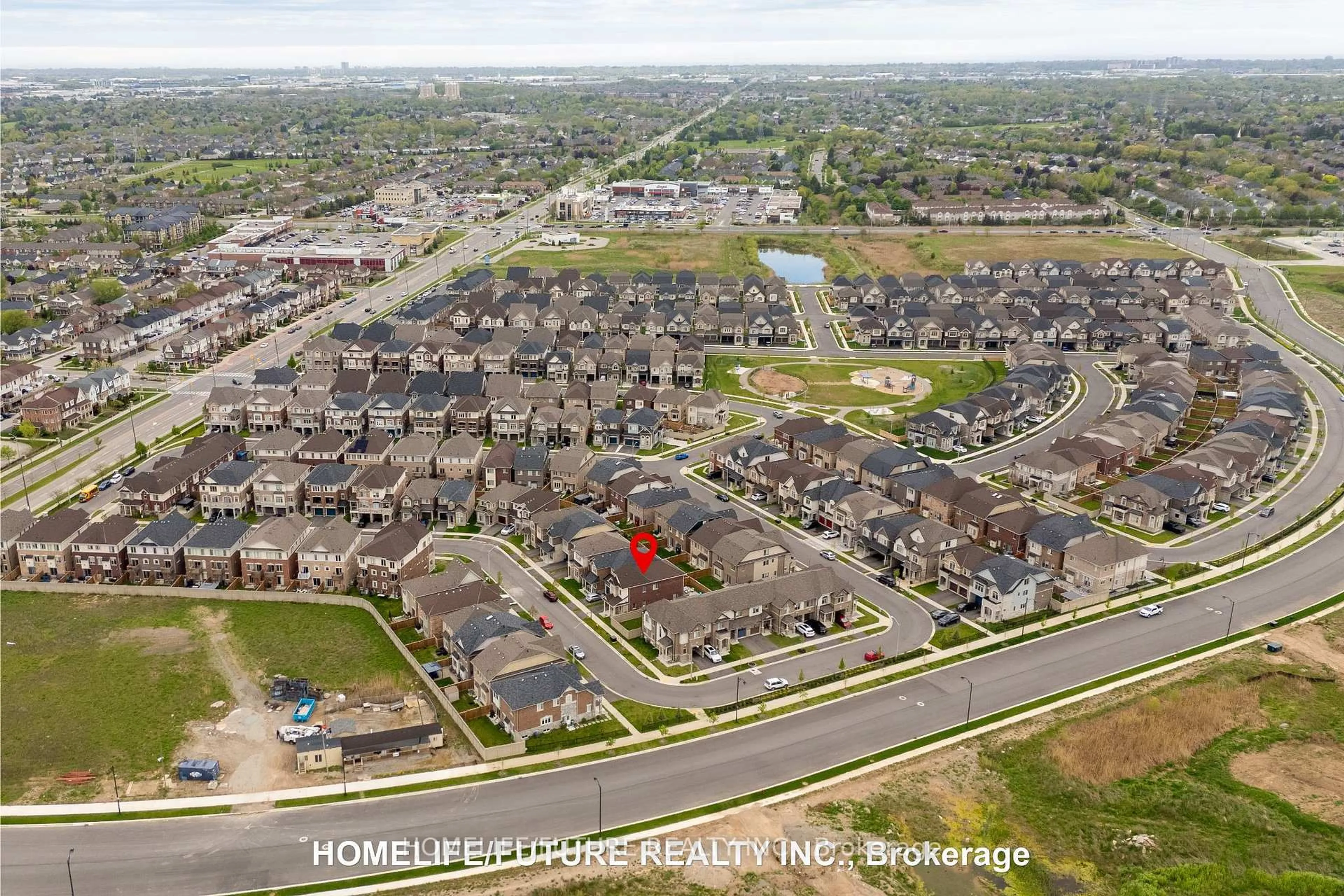 A pic from outside/outdoor area/front of a property/back of a property/a pic from drone, street for 3877 Tufgar Cres, Burlington Ontario L7M 1N7