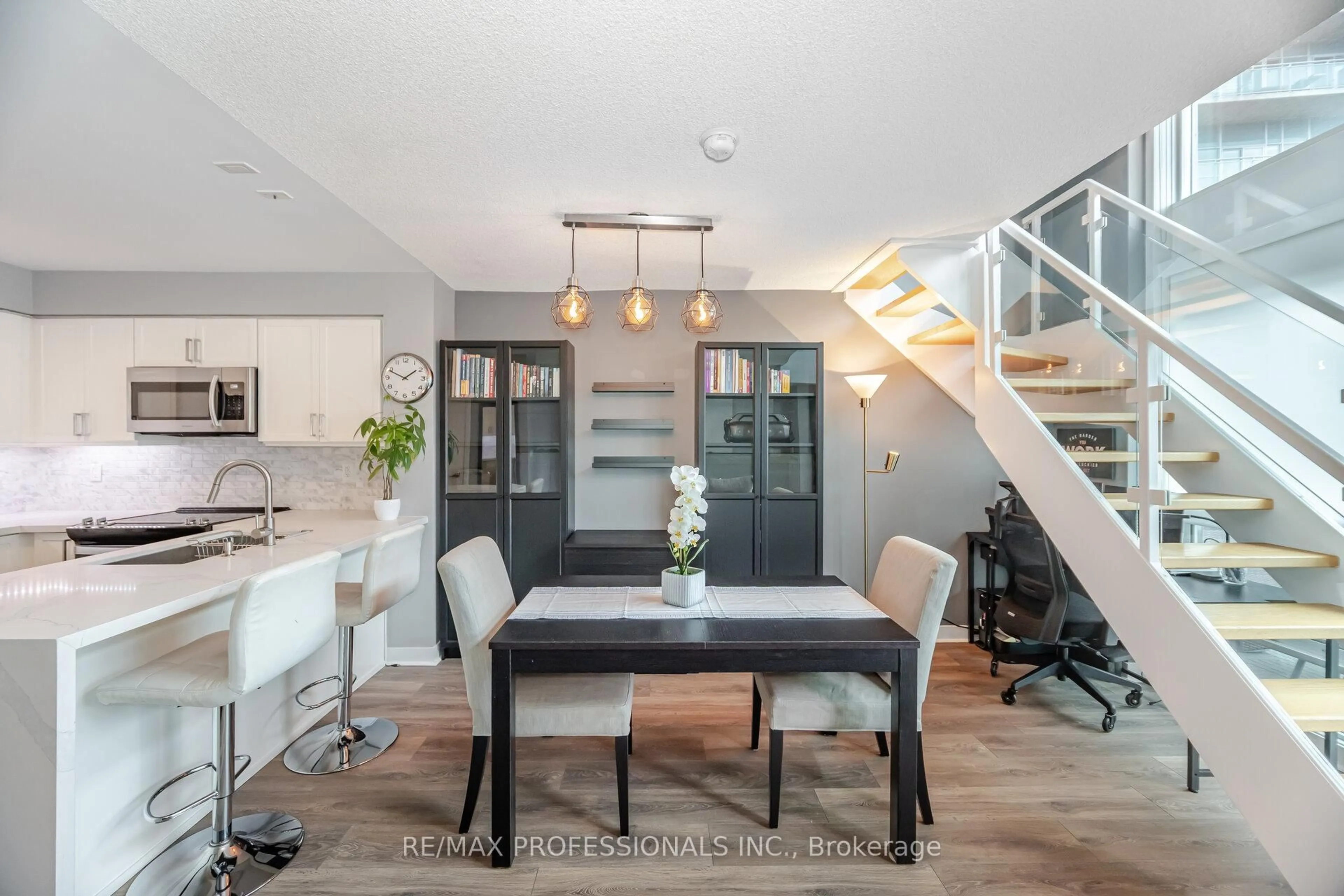 Open concept kitchen, unknown for 155 Legion Rd #2302, Toronto Ontario M8Y 0A7