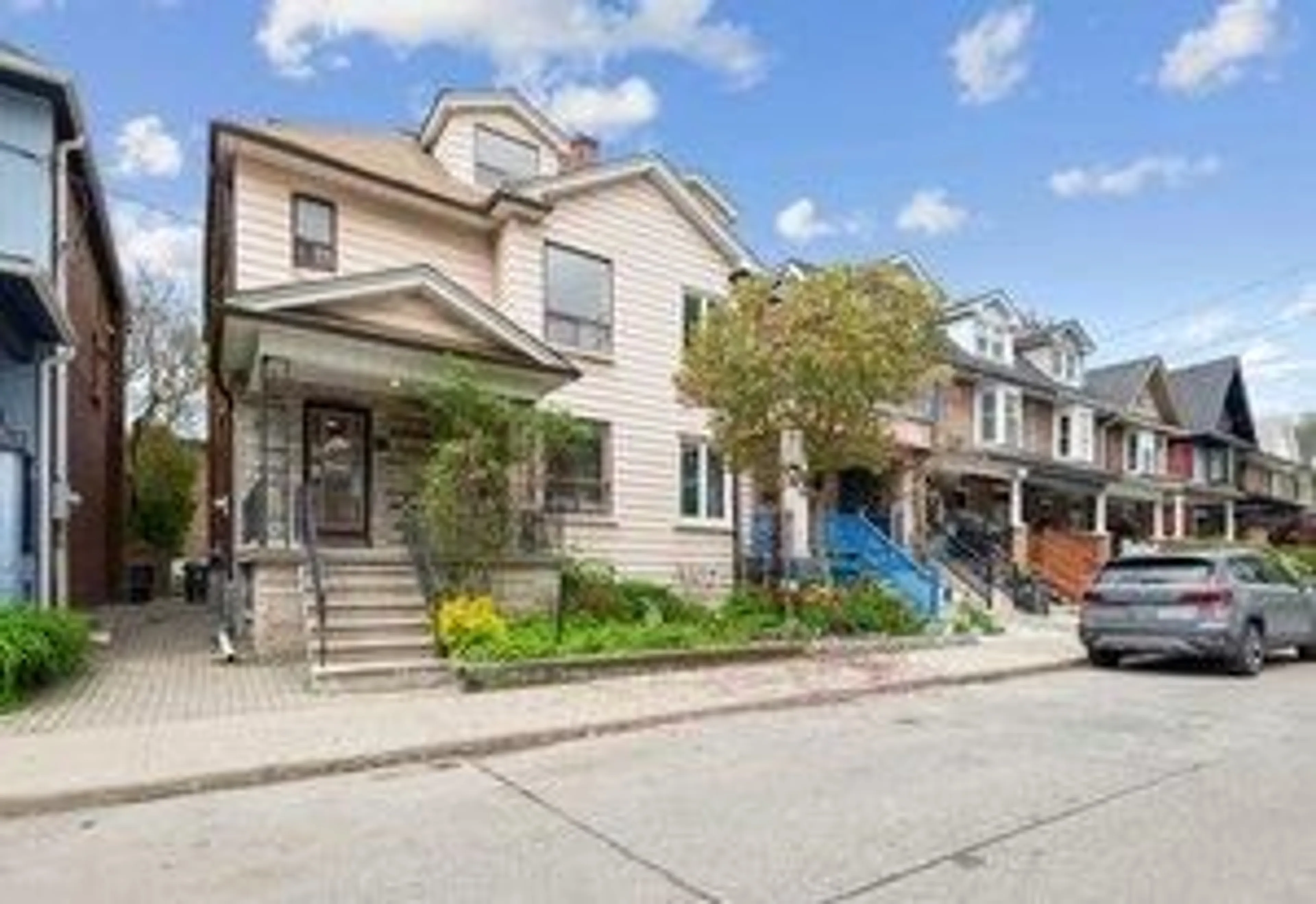Unknown for 38 Fernbank Ave, Toronto Ontario M6H 1W2