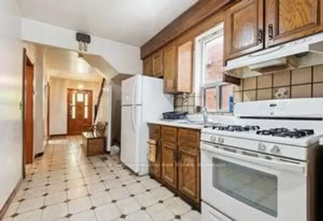 Additional property image - 38 Fernbank Ave