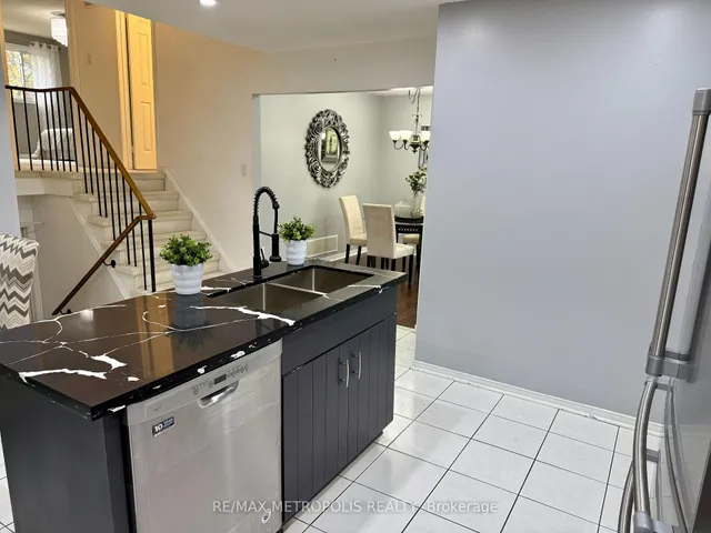Additional property image - 36 Tanager Sq
