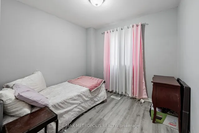 Additional property image - 36 Tanager Sq