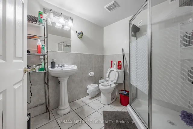 Additional property image - 36 Tanager Sq