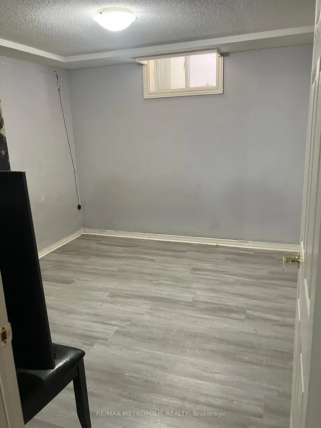 Additional property image - 36 Tanager Sq