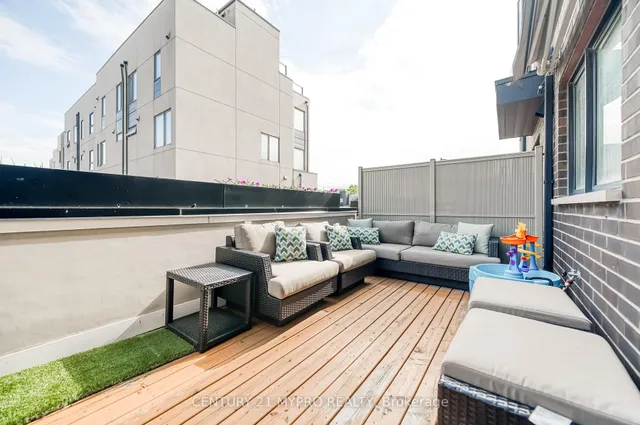 Additional property image - 25 Locust Lodge Gdns