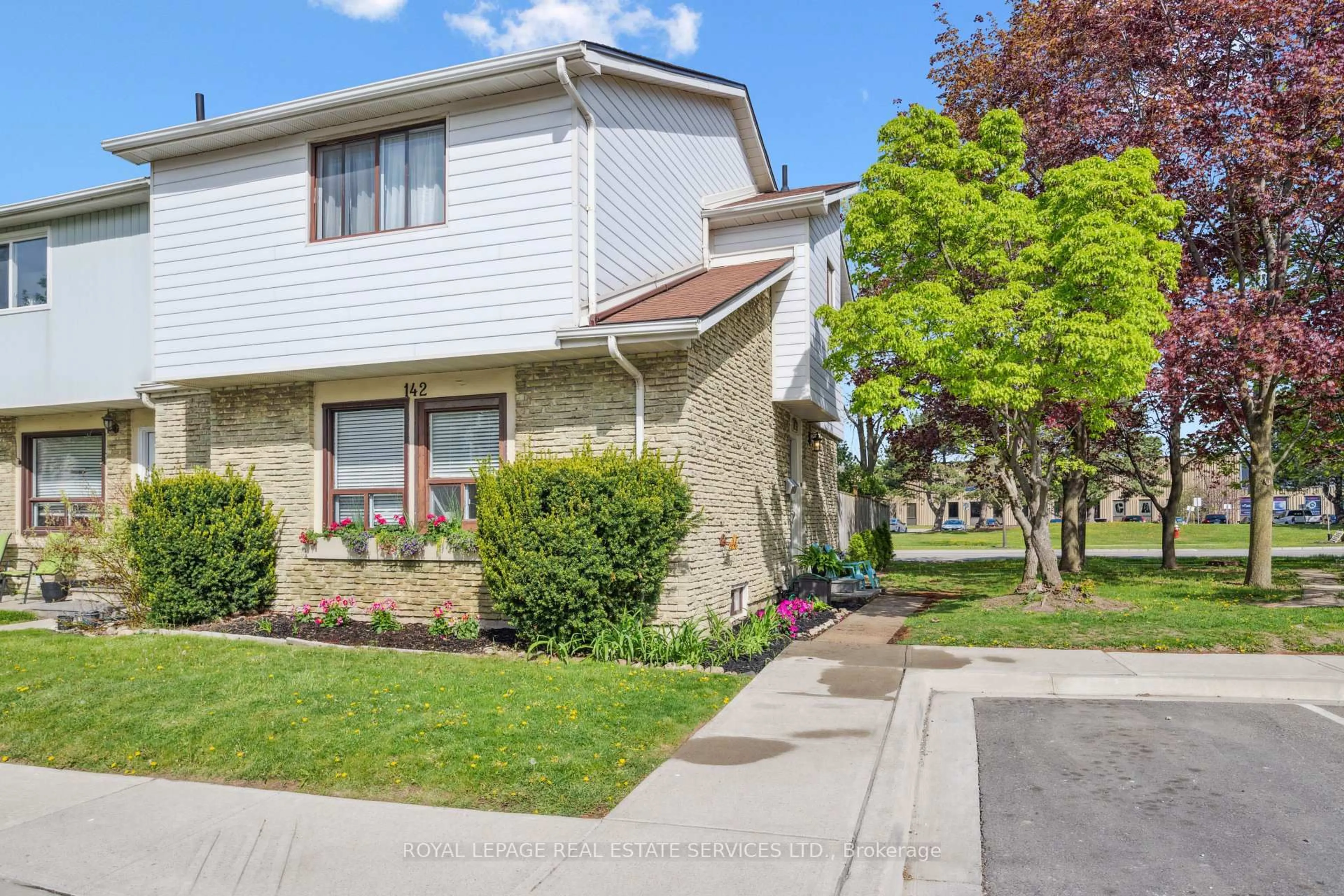 Unknown for 6540 Falconer Dr #142, Mississauga Ontario L5N 1M1