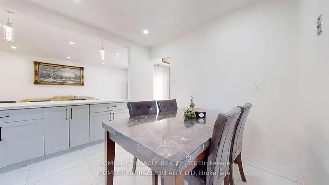 Additional property image - 7433 Sigsbee Dr