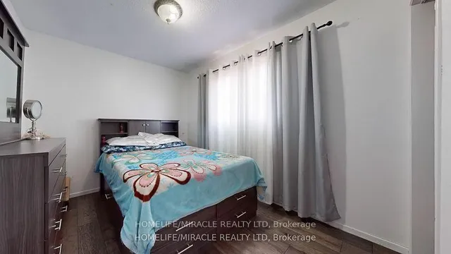 Additional property image - 7433 Sigsbee Dr