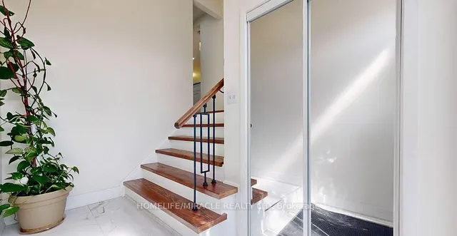 Additional property image - 7433 Sigsbee Dr