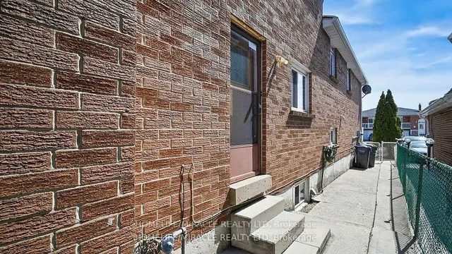 Additional property image - 7433 Sigsbee Dr
