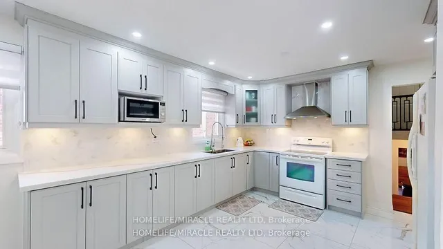 Additional property image - 7433 Sigsbee Dr
