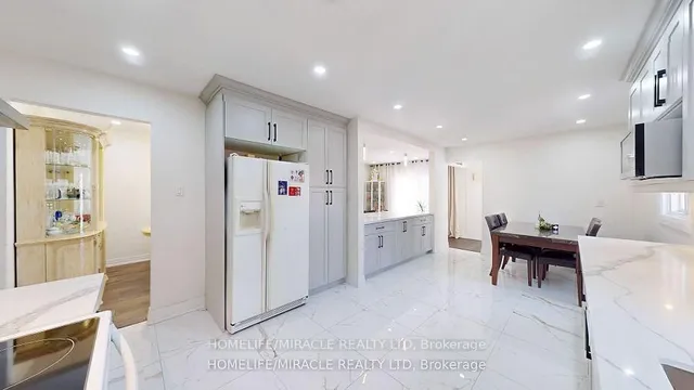 Additional property image - 7433 Sigsbee Dr