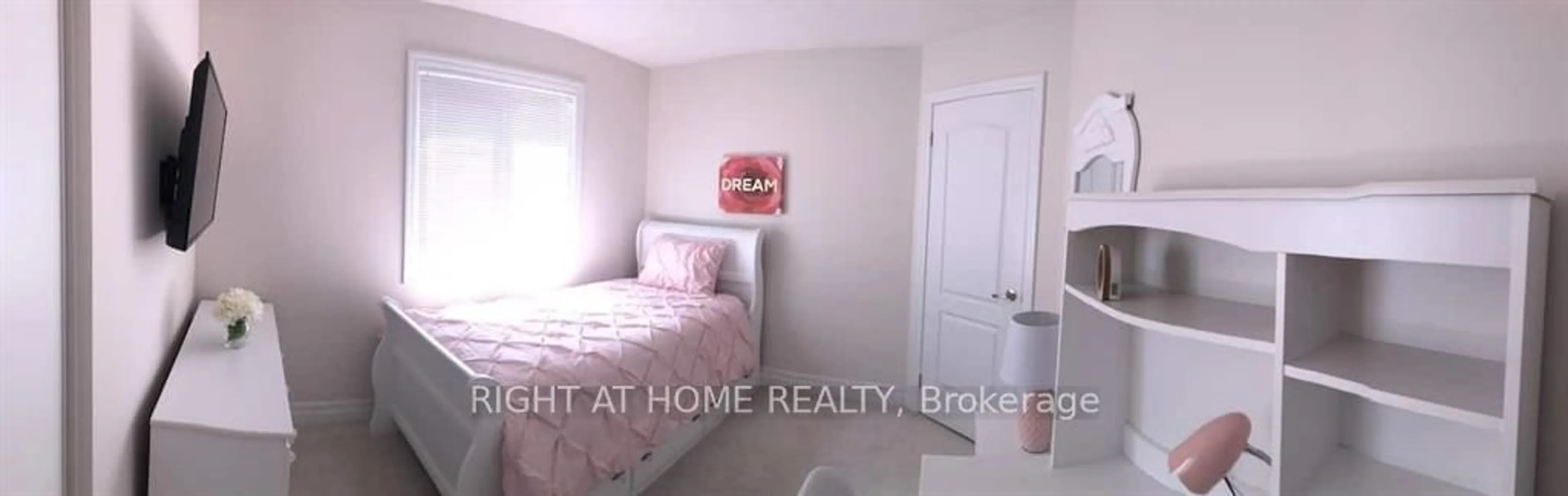 A pic of a room for 933 Asleton Blvd, Milton Ontario L9T 8R8