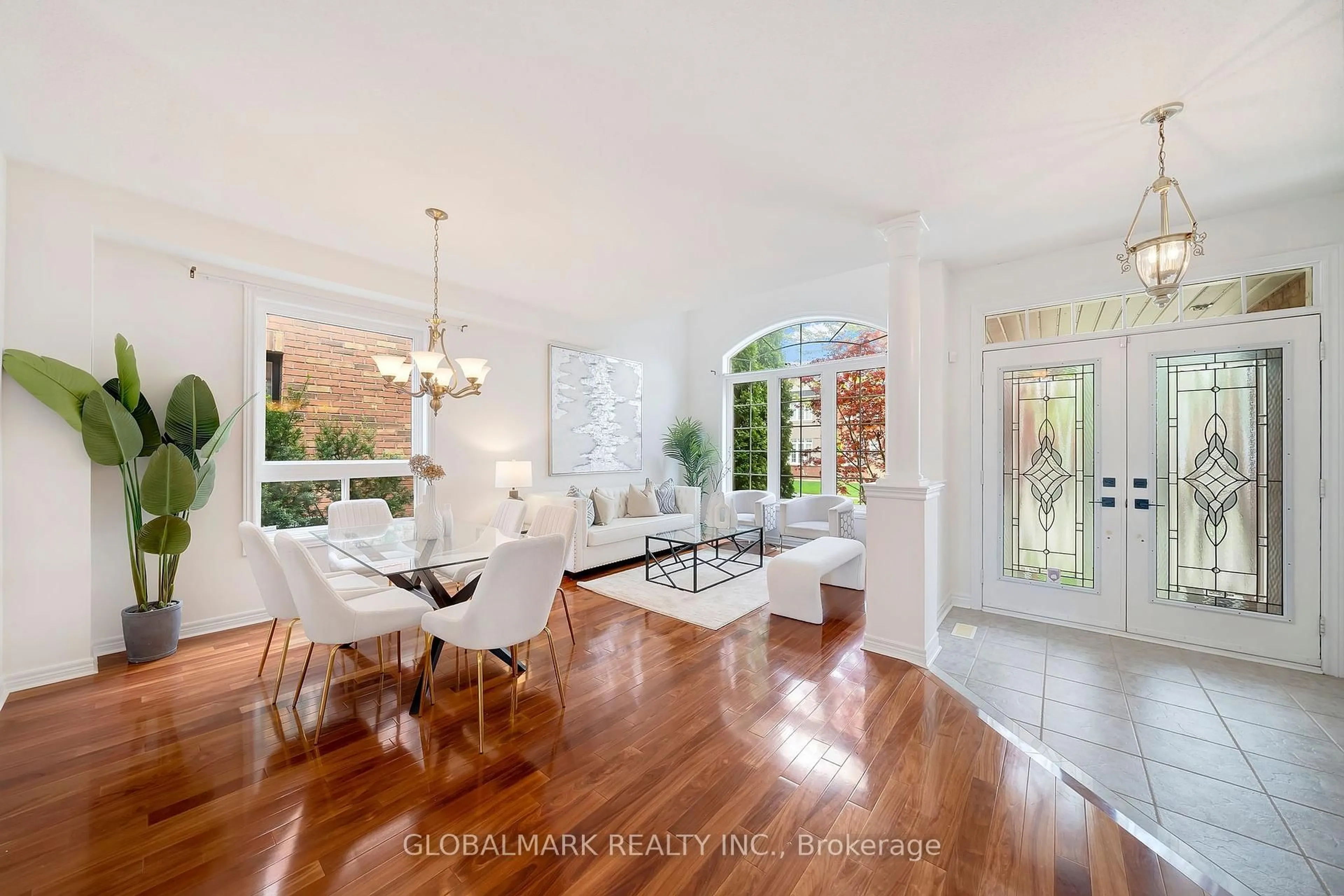 Dining room, unknown for 2265 Mariposa Rd, Oakville Ontario L6M 4Z8