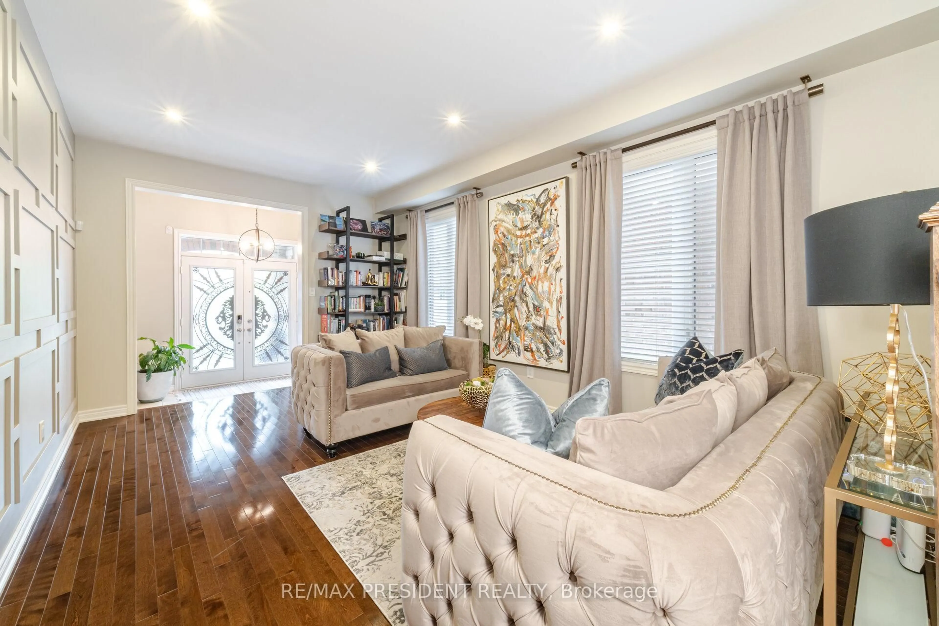 Living room with furniture, unknown for 35 Kilkarrin Rd, Brampton Ontario L7A 4C6