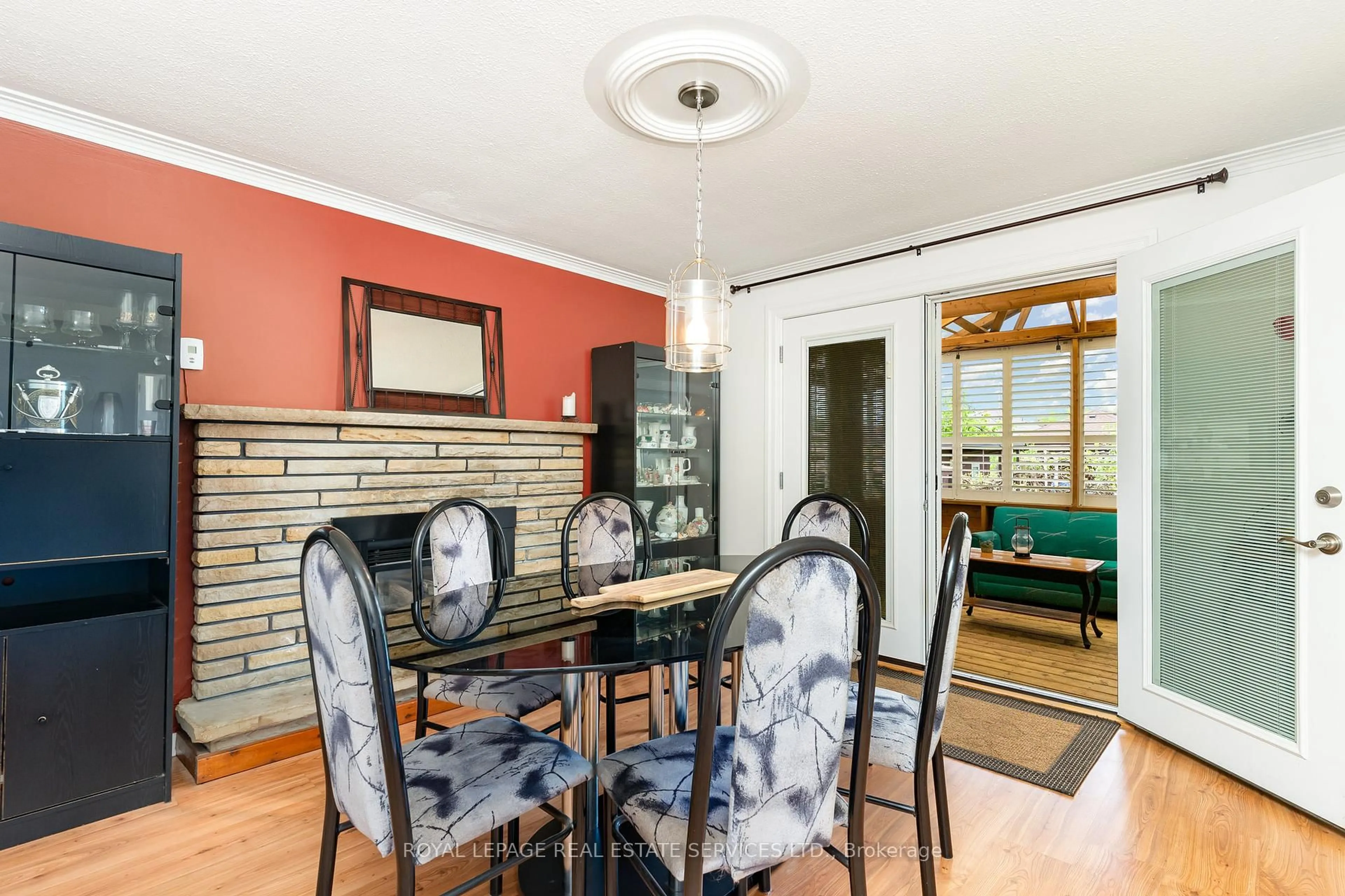 Dining room, wood/laminate floor for 62 Nash Dr, Toronto Ontario M3M 2L5