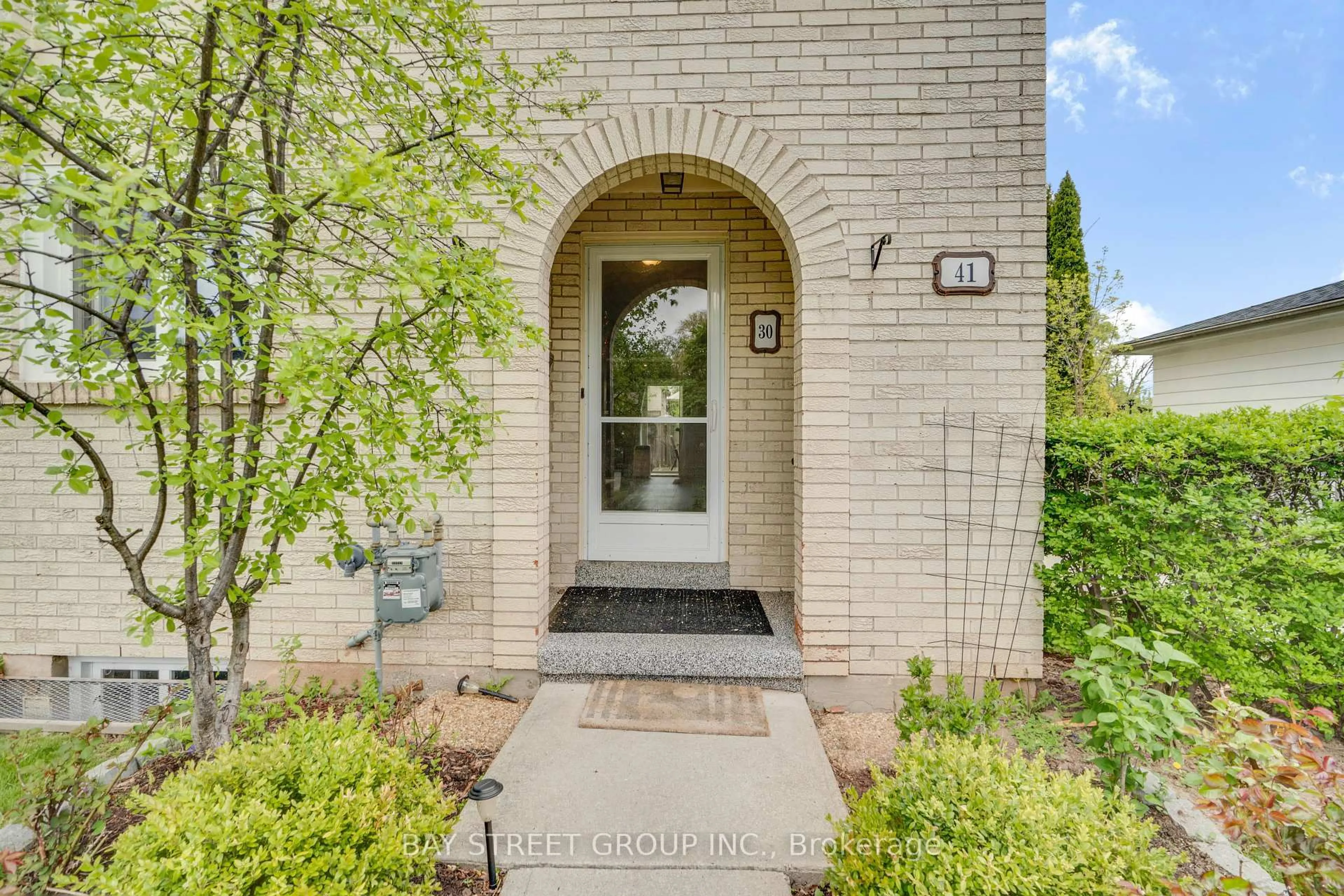 Unknown for 41 Nadia Pl #30, Oakville Ontario L6H 1K1