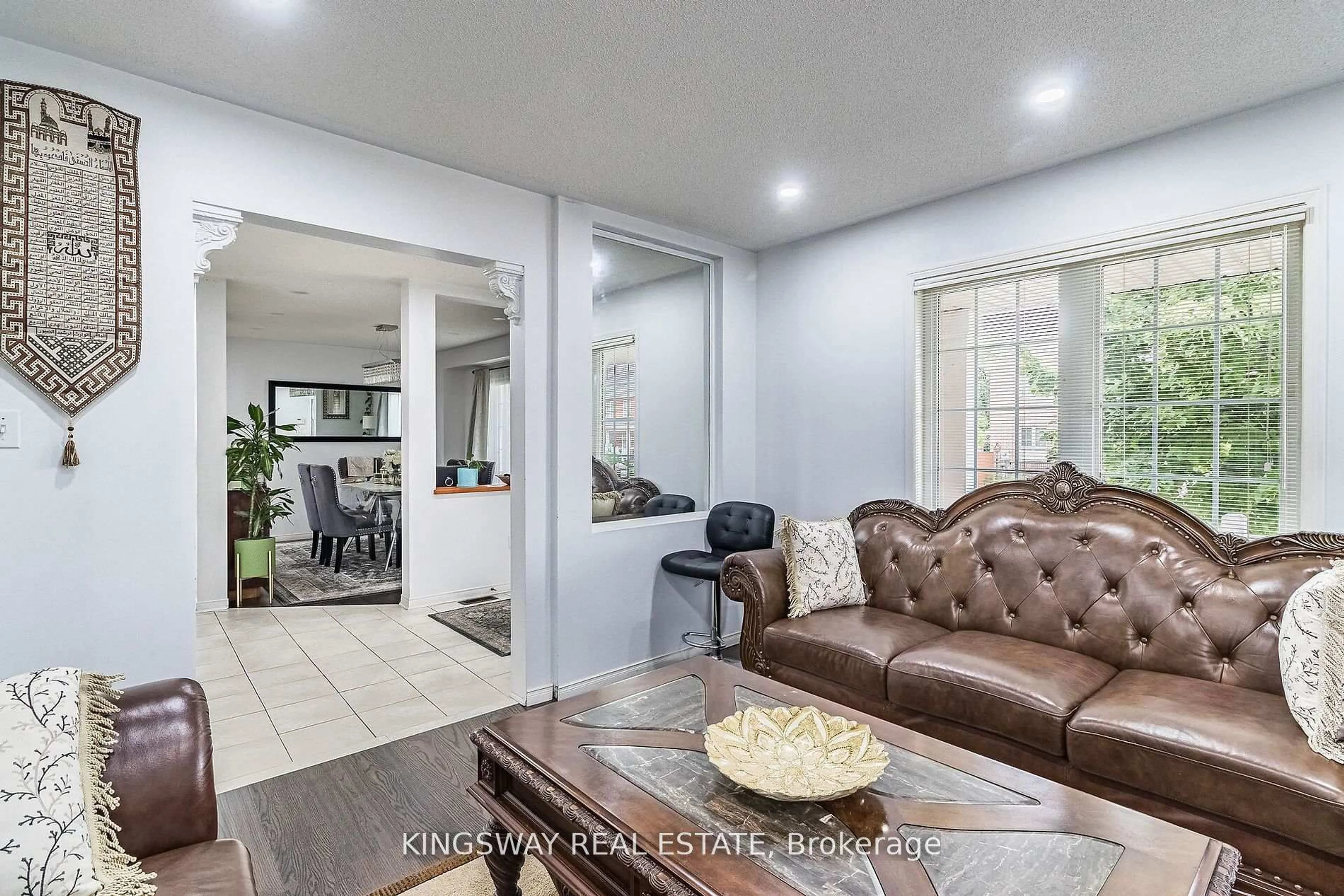 Living room with furniture, unknown for 58 Leagate St, Brampton Ontario L7A 2A9