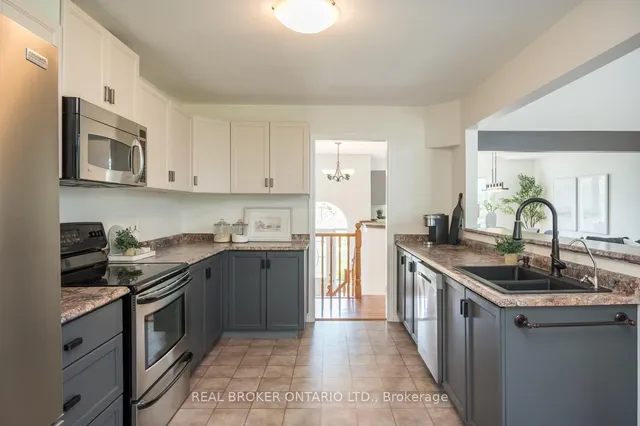 Additional property image - 2025 Country Lane Crt