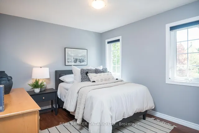 Additional property image - 2025 Country Lane Crt