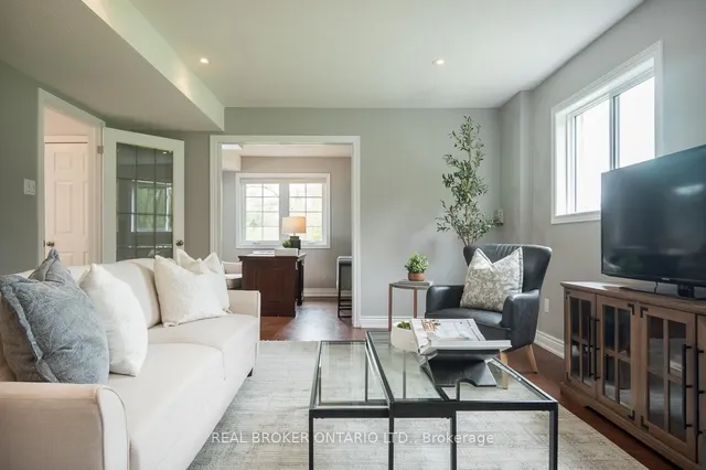 Additional property image - 2025 Country Lane Crt