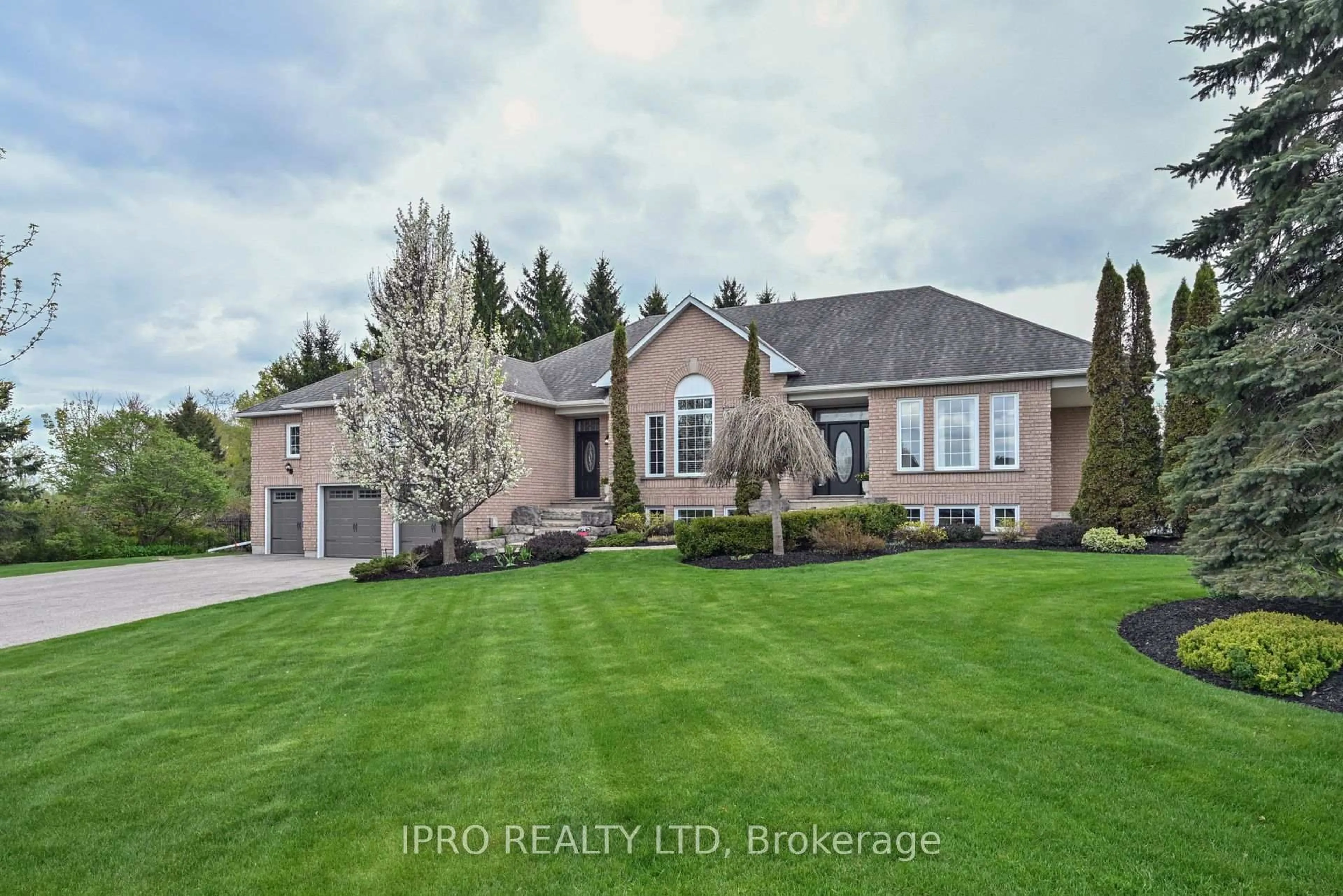 A pic from outside/outdoor area/front of a property/back of a property/a pic from drone, water/lake/river/ocean view for 23 Giles Rd, Caledon Ontario L7K 0B6