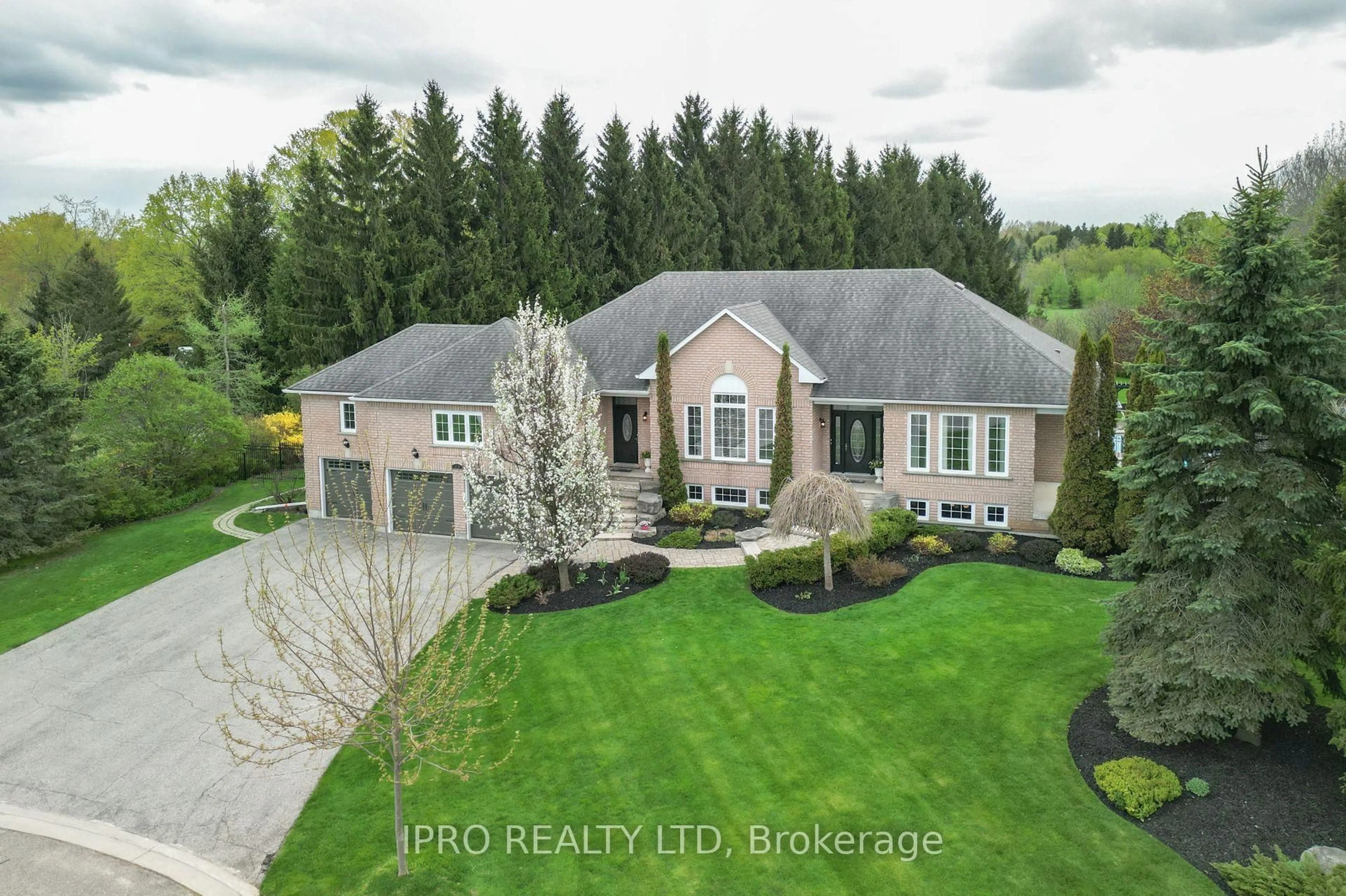 A pic from outside/outdoor area/front of a property/back of a property/a pic from drone, unknown for 23 Giles Rd, Caledon Ontario L7K 0B6