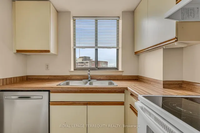 Additional property image - 40 Richview Rd Unit 1907