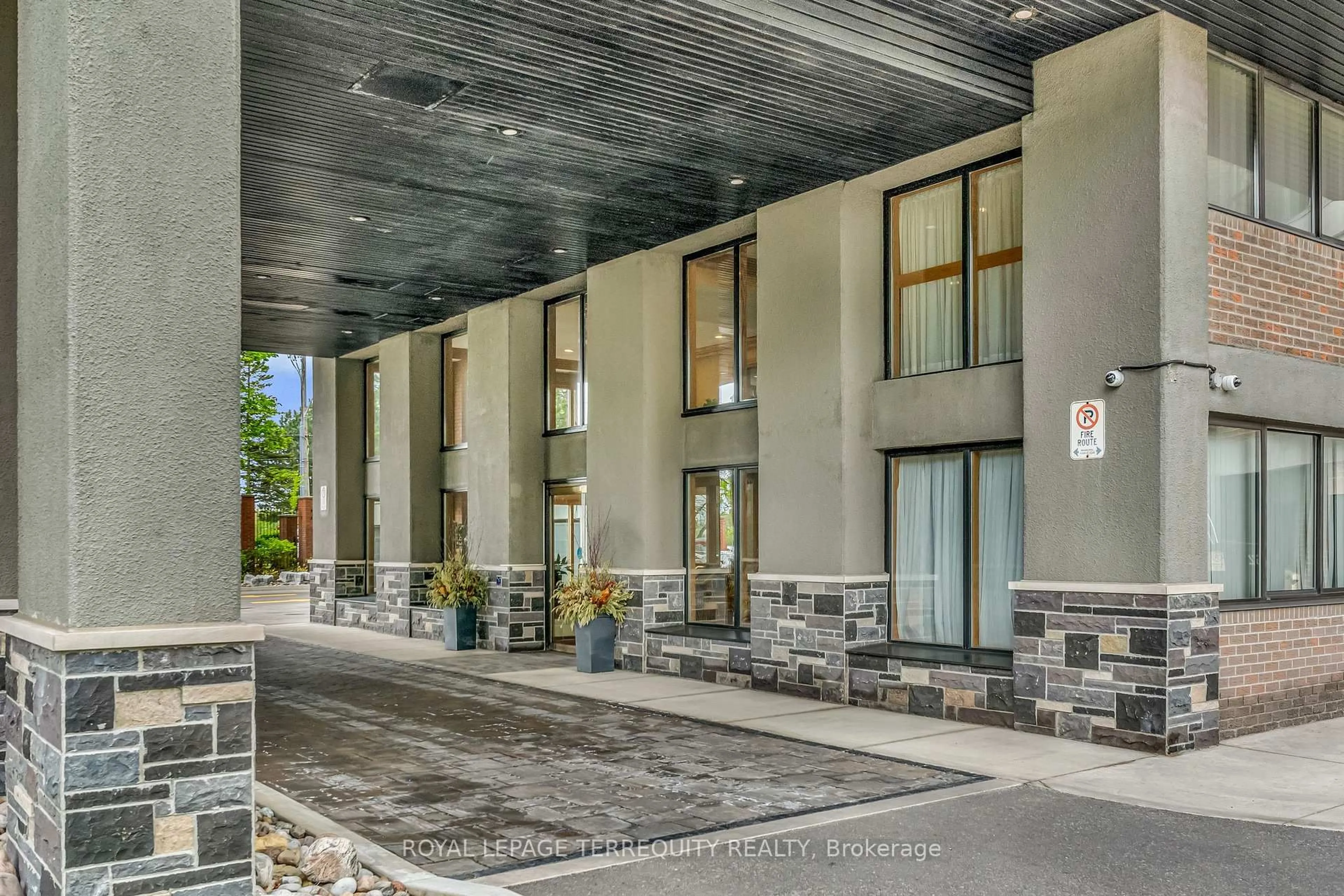 Unknown for 40 Richview Rd #1907, Toronto Ontario M9A 5C1