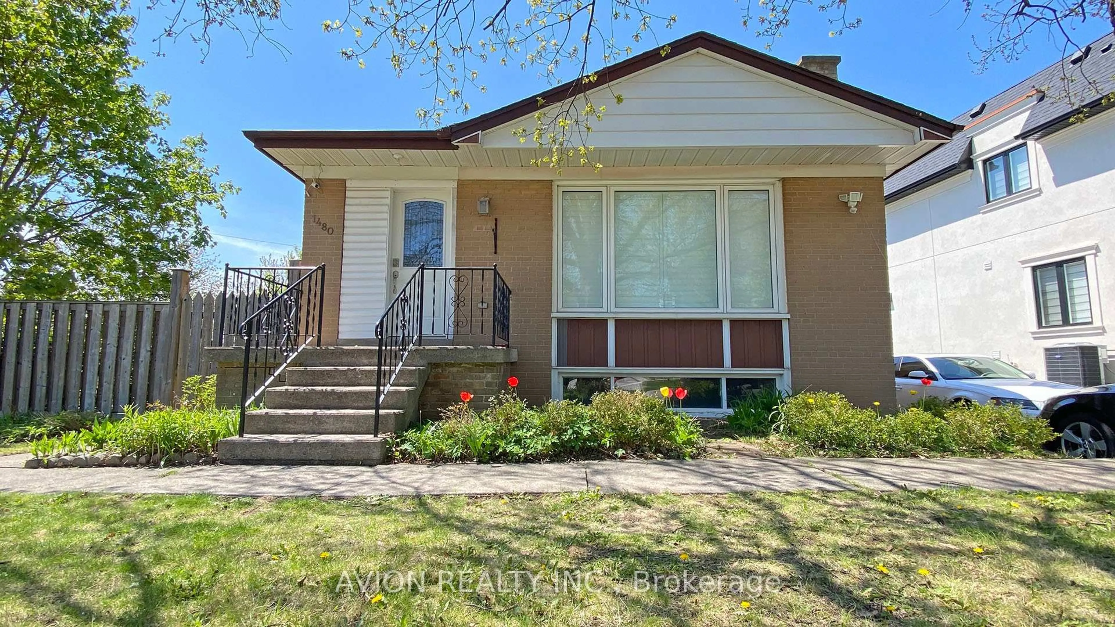 Home with brick exterior material, street for 1480 Pembroke Dr, Oakville Ontario L6H 1V8