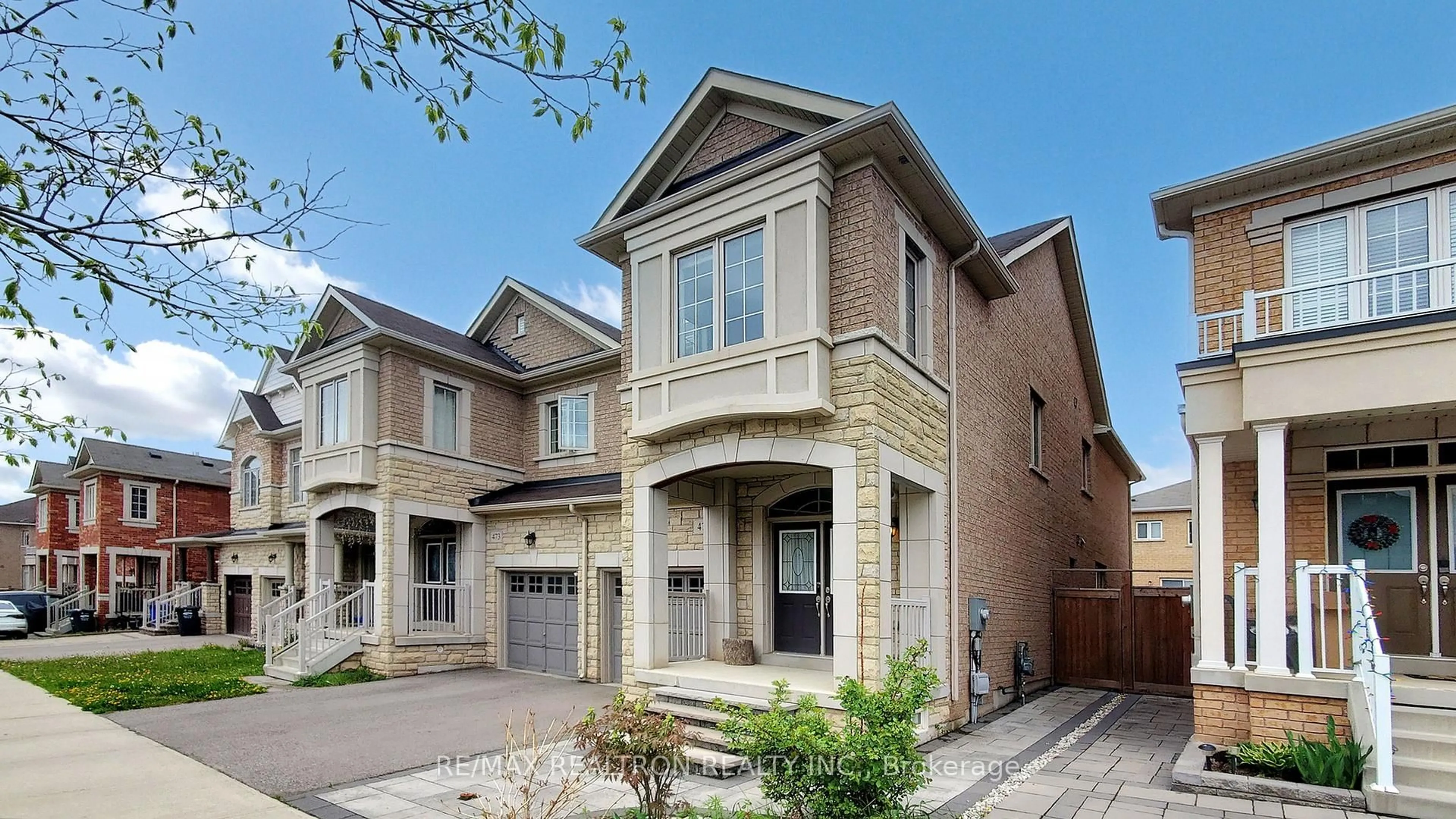 Home with brick exterior material, street for 475 George Ryan Ave, Oakville Ontario L6H 0S4