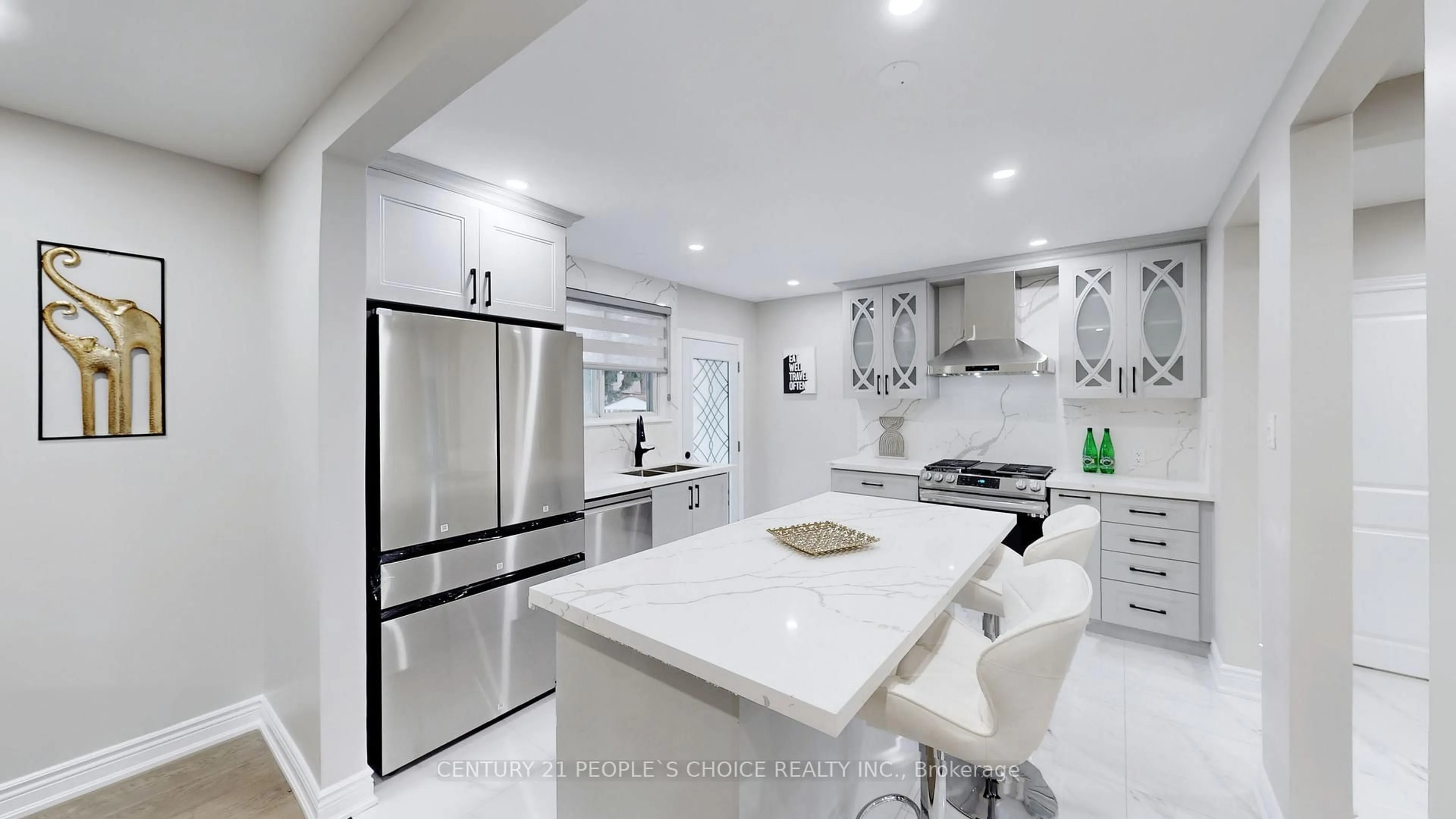 Open concept kitchen, ceramic/tile floor for 58 Brookdale Cres, Brampton Ontario L6T 1M7