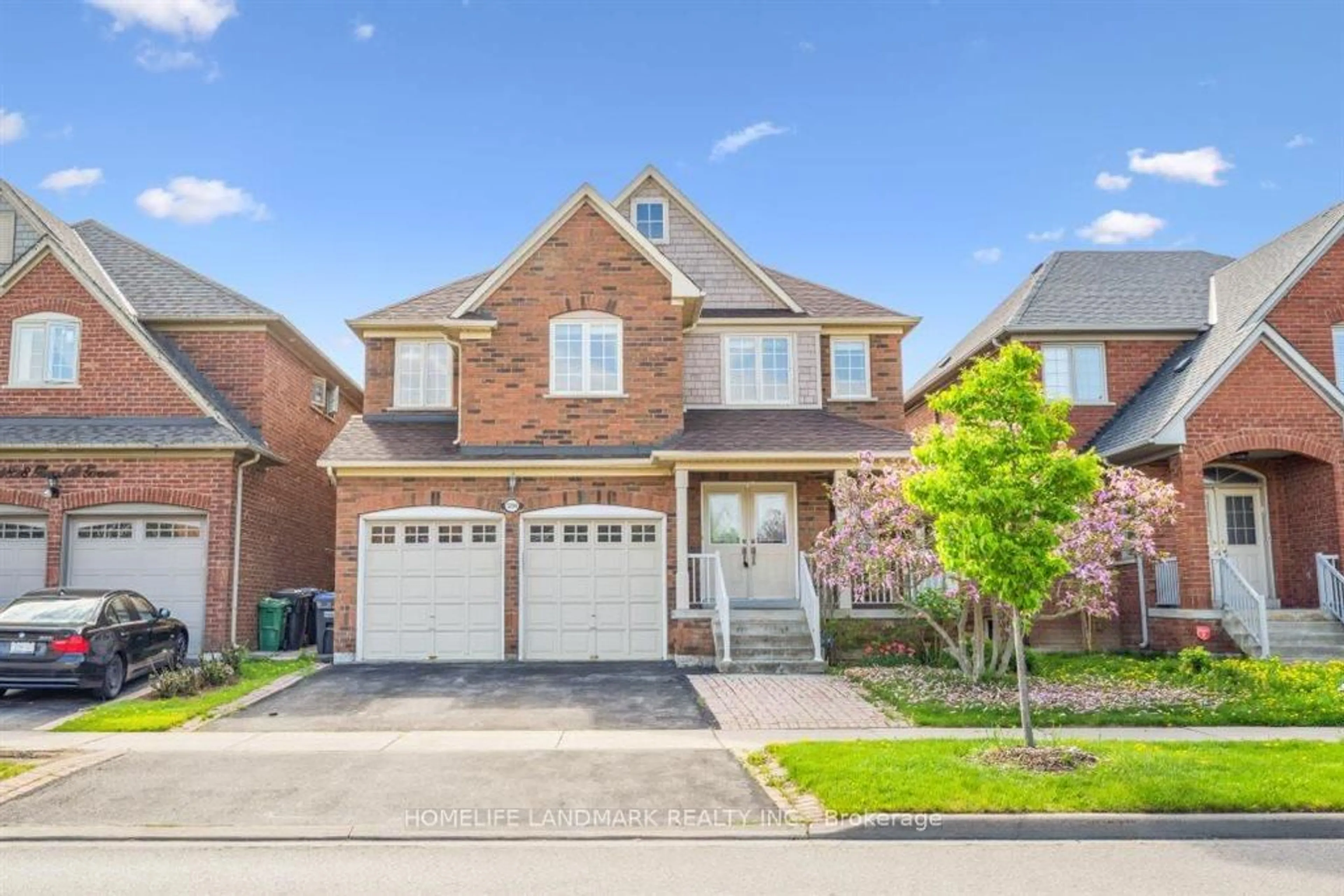 Home with brick exterior material, street for 3294 Artesian Dr, Mississauga Ontario L5M 7J8