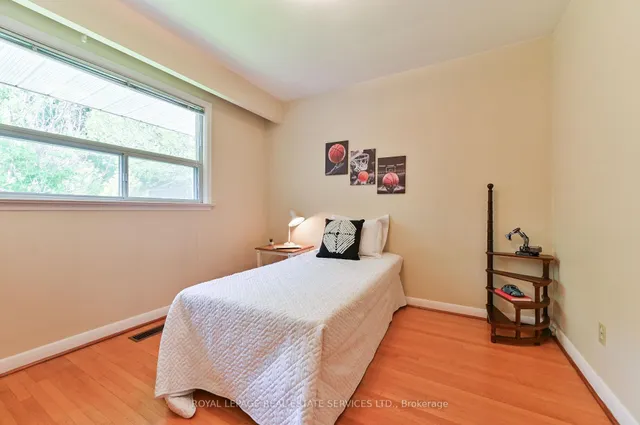 Additional property image - 20 Munhall Rd