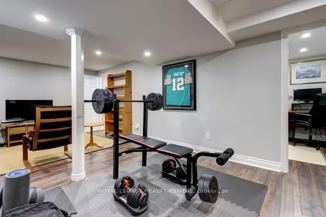 Additional property image - 906 Cabot Tr