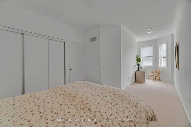Additional property image - 760 Lawrence Ave Unit 228