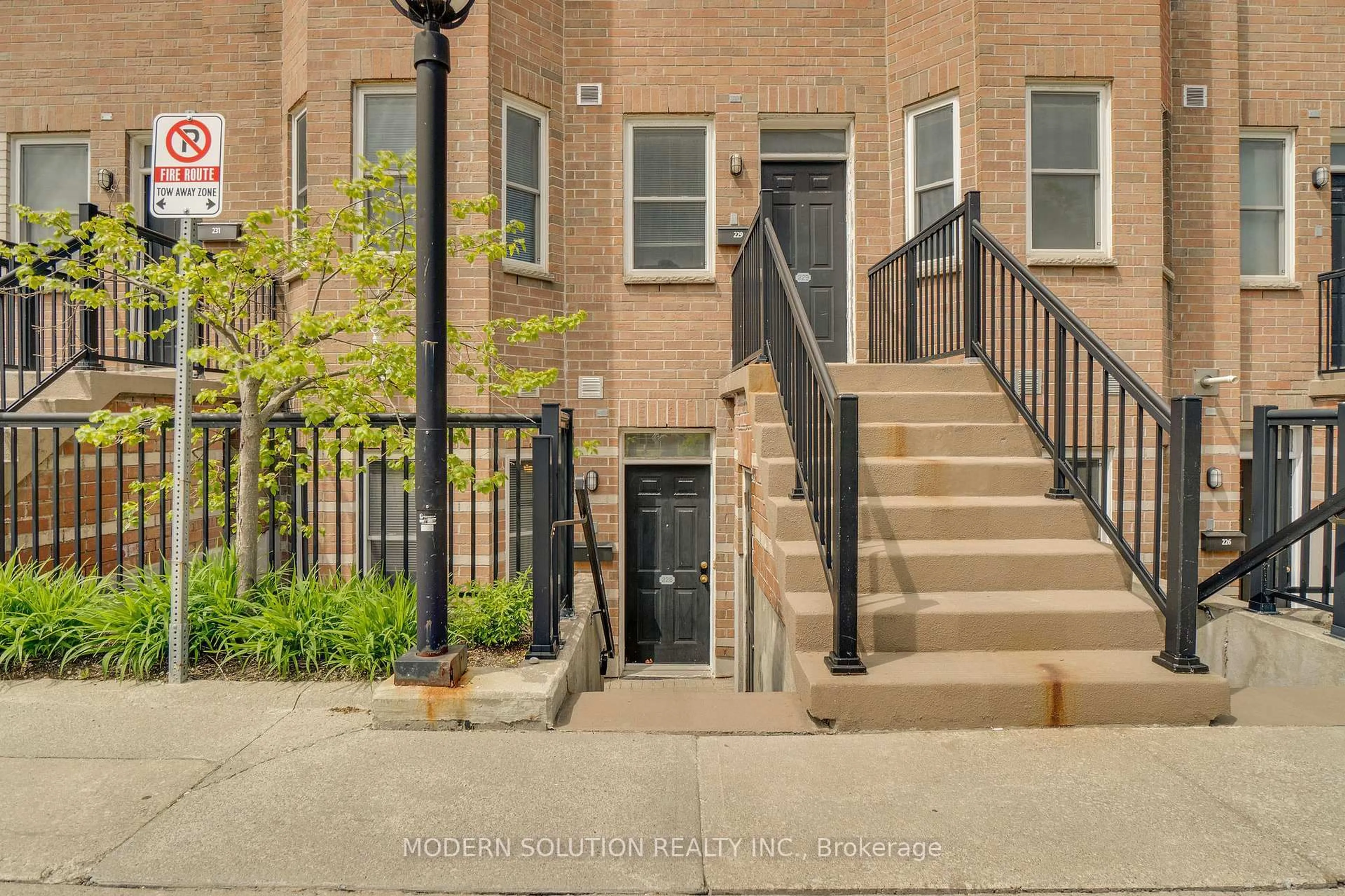 Unknown for 760 Lawrence Ave #228, Toronto Ontario M6A 3E7