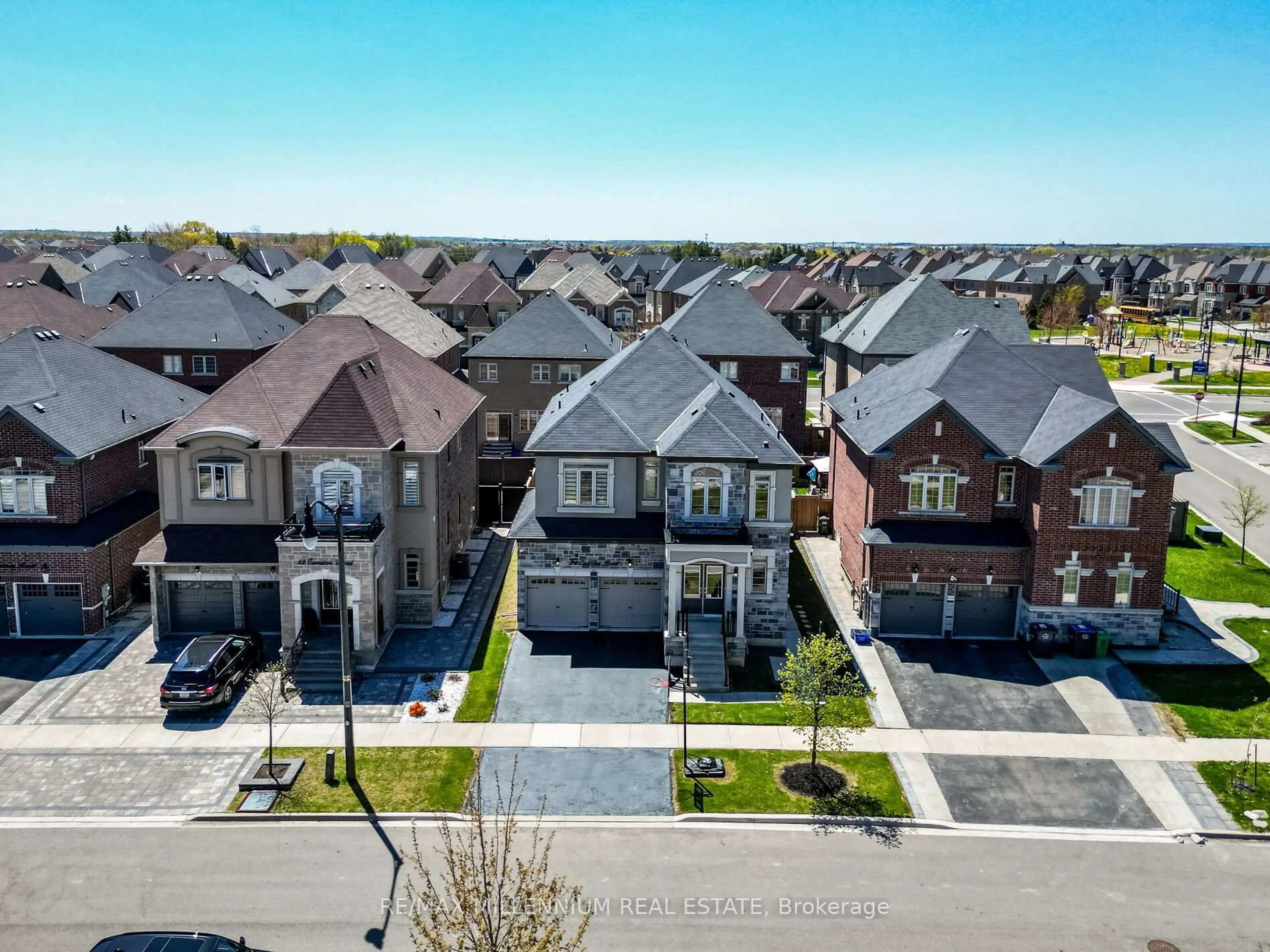 A pic from outside/outdoor area/front of a property/back of a property/a pic from drone, street for 24 Camston Rd, Brampton Ontario L6P 4J8