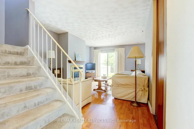Additional property image - 6 Wesmorland Ave
