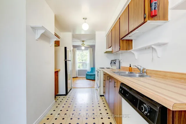 Additional property image - 6 Wesmorland Ave