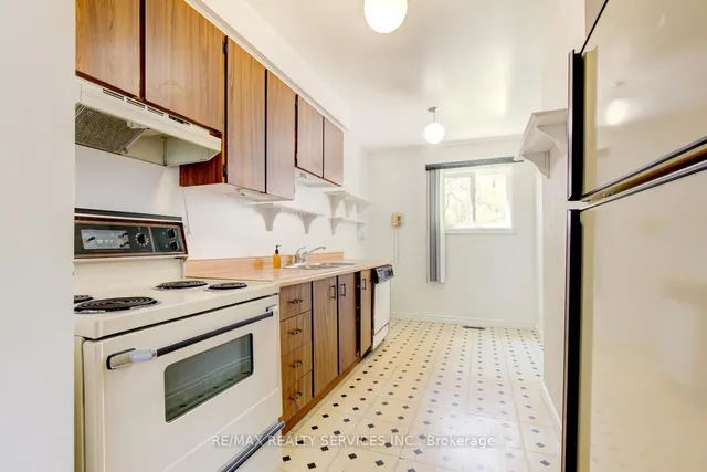 Additional property image - 6 Wesmorland Ave
