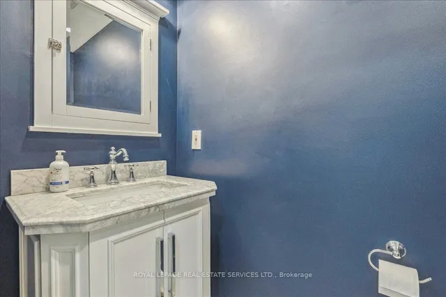 Additional property image - 2250 Rockingham Dr Unit 10