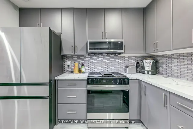 Additional property image - 30 Heslop Rd Unit 17