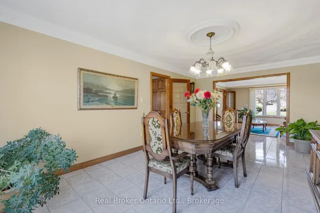 Additional property image - 266 Sumach Dr