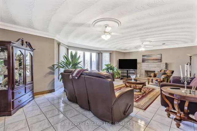 Additional property image - 266 Sumach Dr