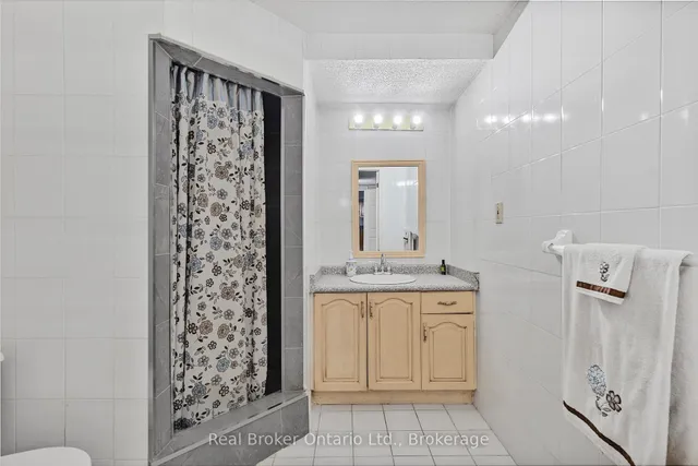 Additional property image - 266 Sumach Dr