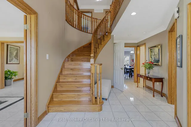 Additional property image - 266 Sumach Dr