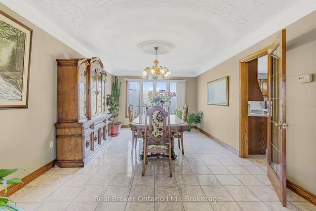 Additional property image - 266 Sumach Dr