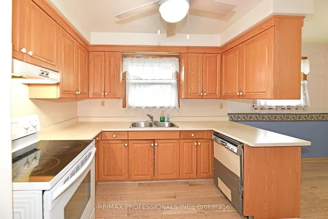 Additional property image - 40 Westmount Park Rd
