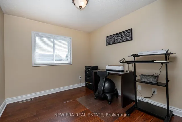 Additional property image - 674 Laurier Ave